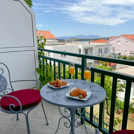 Hvar Sunny Hill Daire